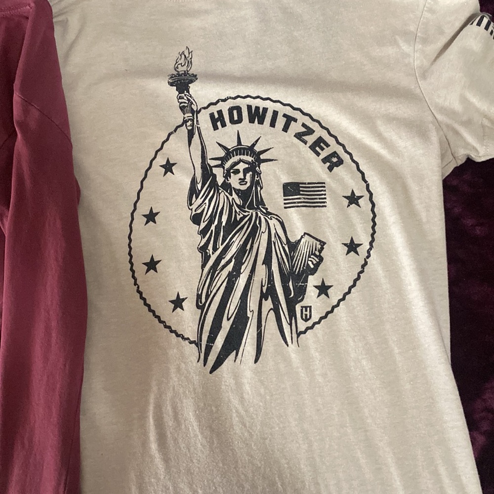 Two Howitzer Tops - Picture 3 of 5